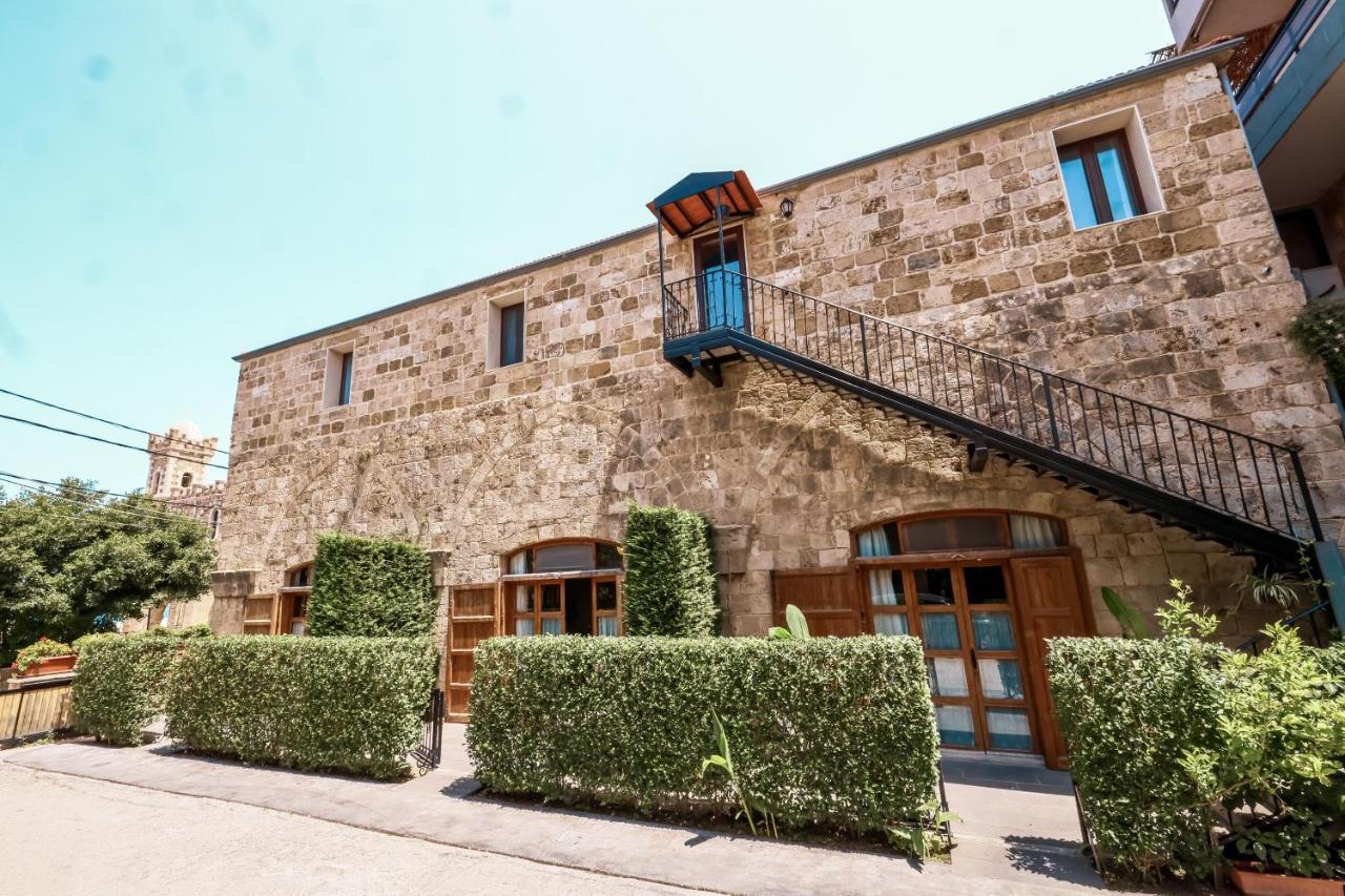 Old Town Guesthouses Batroûn Dış mekan fotoğraf