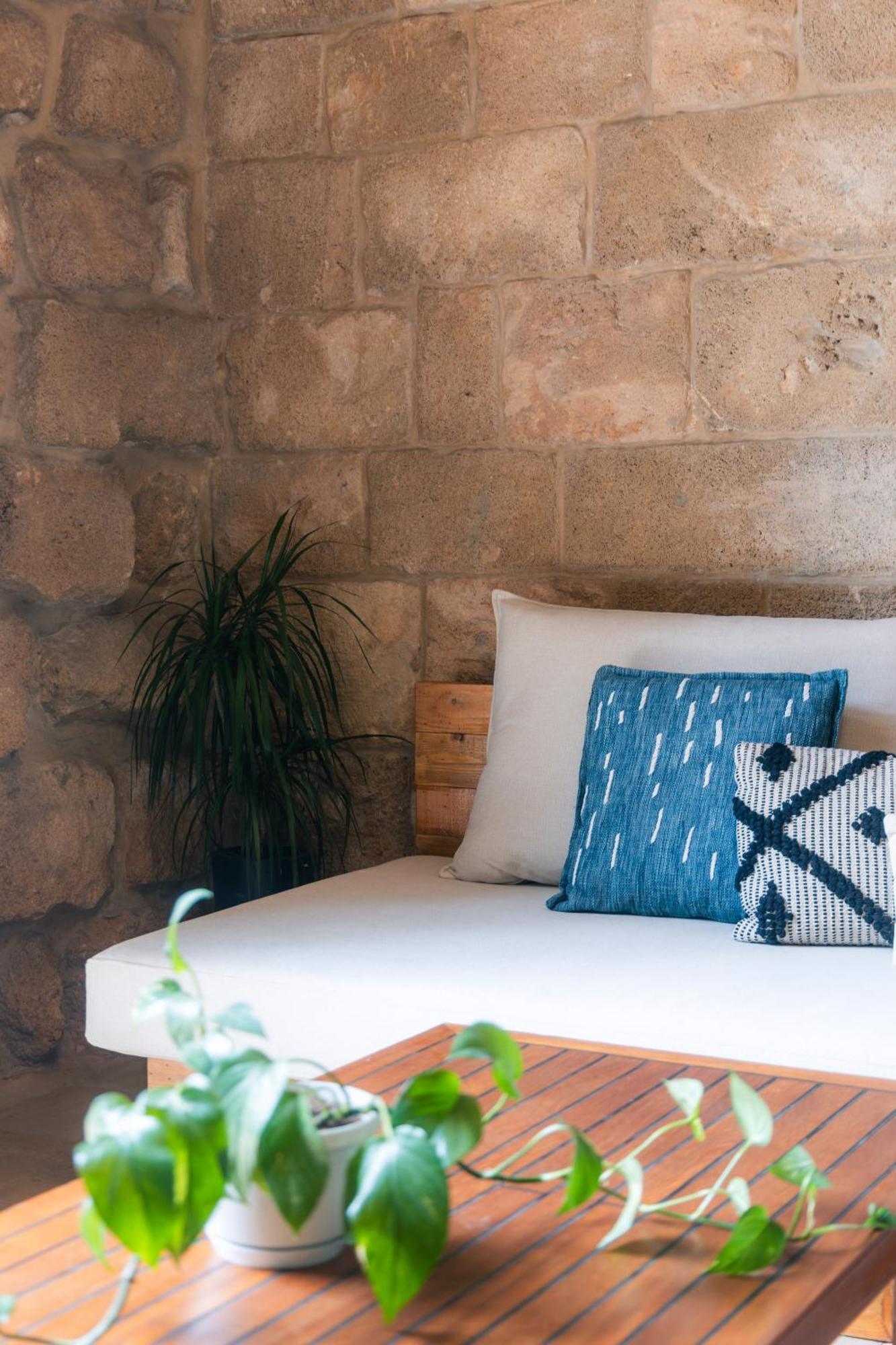 Old Town Guesthouses Batroûn Dış mekan fotoğraf